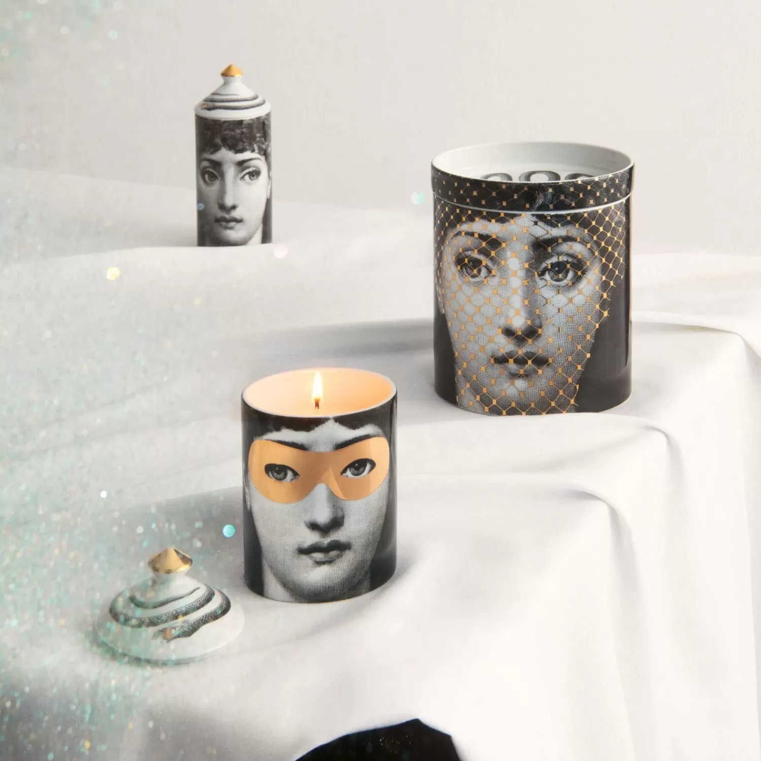 Scented Candles<Fornasetti Se Poi Scented Candle - Mascherina Decor - Frutto Proibito Fragrance White/Black/Gold