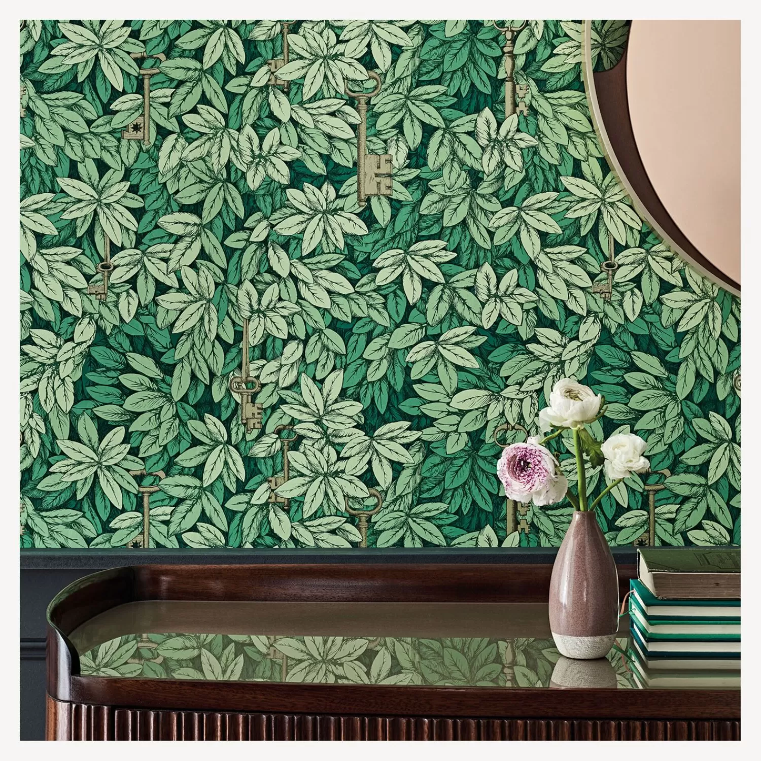 Wallpaper<Fornasetti Wallpaper Chiavi Segrete Leaf Green