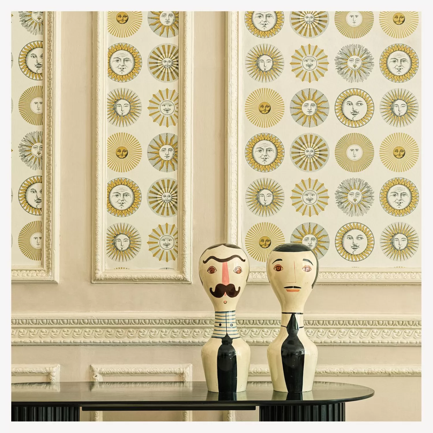 Wallpaper<Fornasetti Wallpaper Soli Cream And Gold