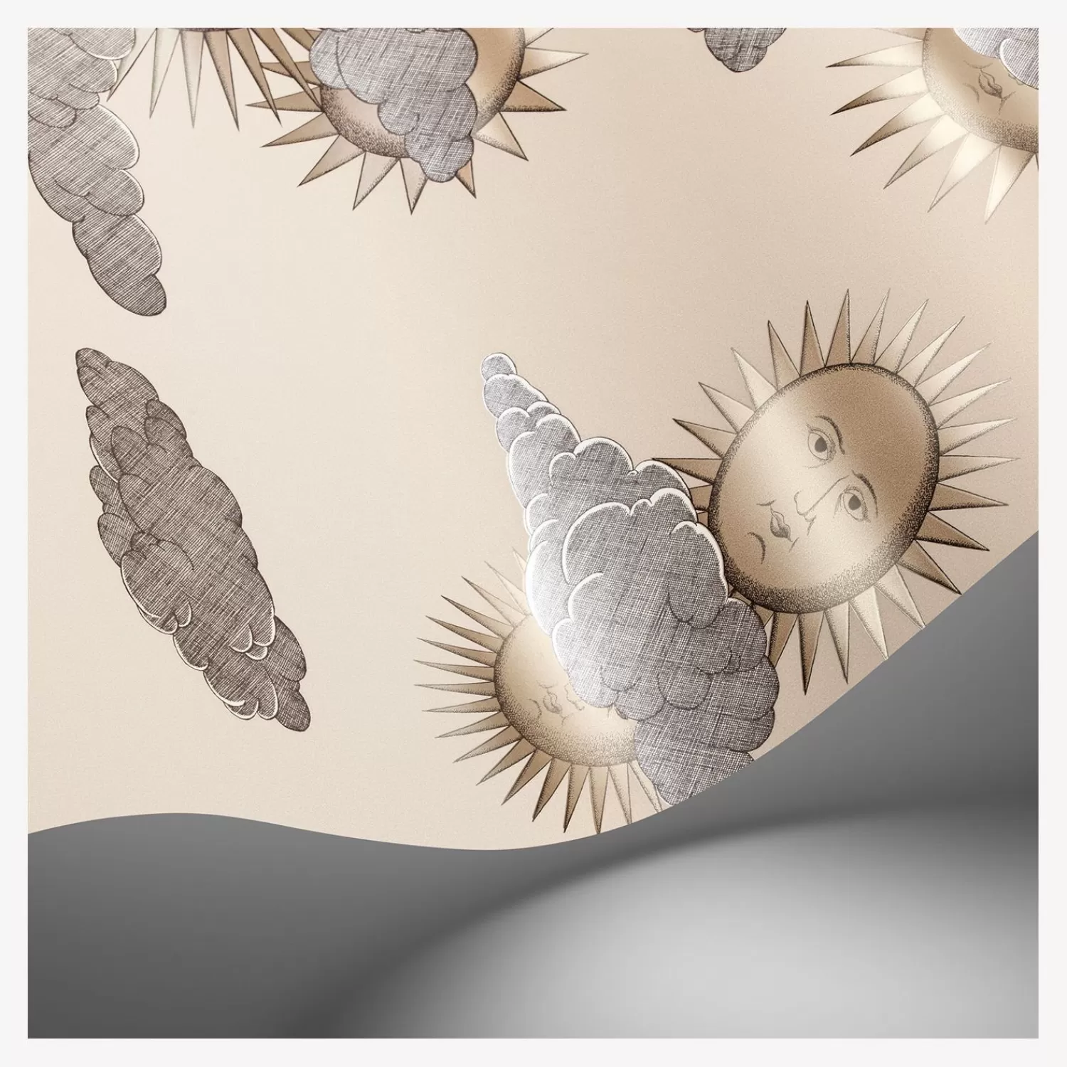 Wallpaper<Fornasetti Wallpaper Soli E Nuvole Beige And Soft Gold